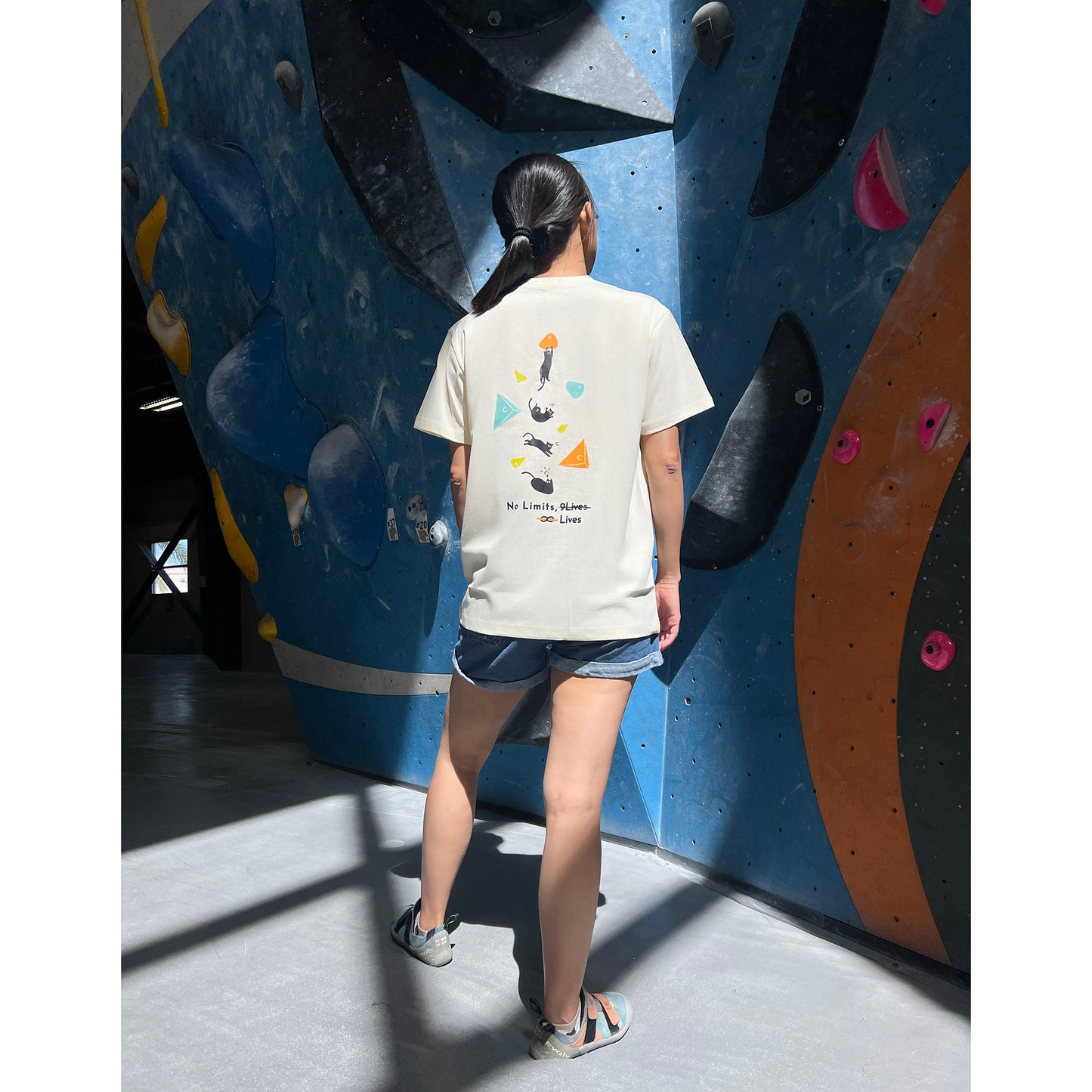 Unlimited Lives Cat T-Shirt | Non-Vertical Lab