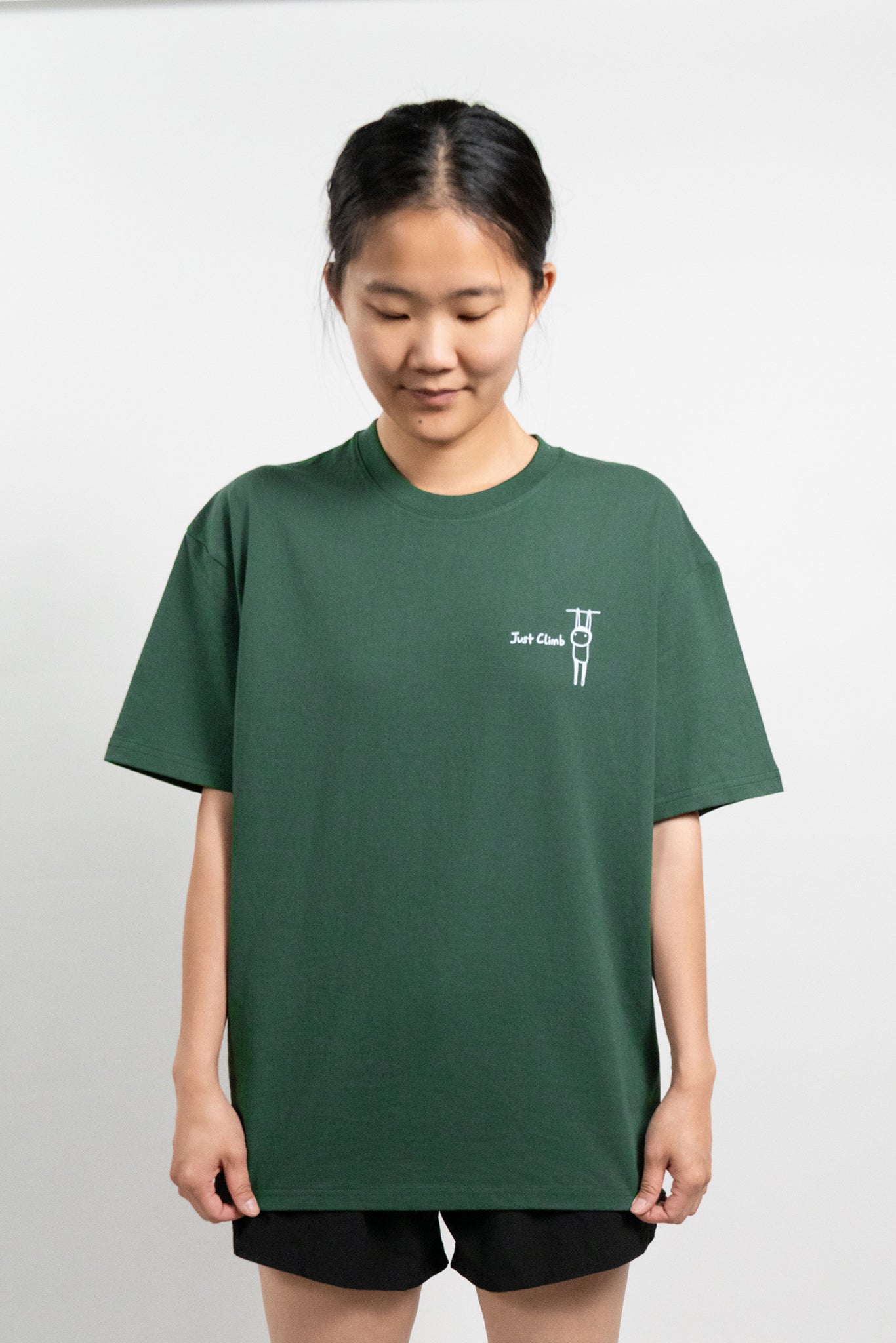 A soft tee with the words “One More Try” – for climbers who fall, rest, and try again. The perfect gift for those who never give up. 